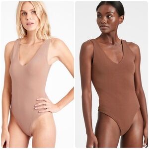 NWT Banana Republic TRUE HUES V-Neck Thong Bodysuit Brown & Tan Bodysuit Qty: 2
